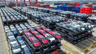 美国提高多项中国商品关税　电动车涨到100%